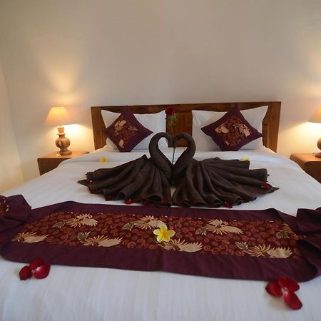 Kusuma Guesthouse Canggu Eksteriør billede